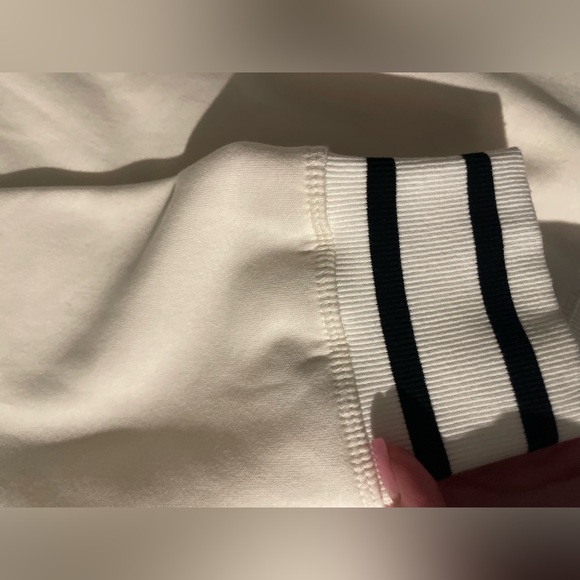 H&M LE MARAIS CREAM BLACK  SWEATER M - Picture 8 of 9